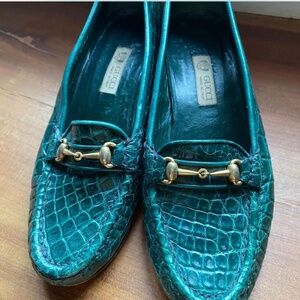 Gucci green crocodile skin horsebit women’s loafers 1970s